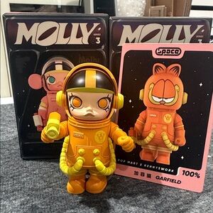 SPACE MOLLY - Space Molly Series 3 - confirmed “ GARFIELD” -
